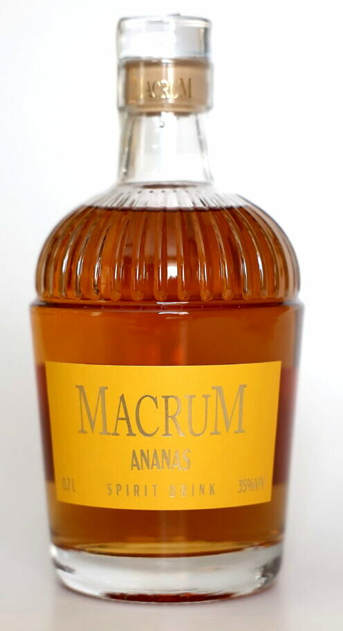 Macrum Ananász ízű szeszesital 0.7l